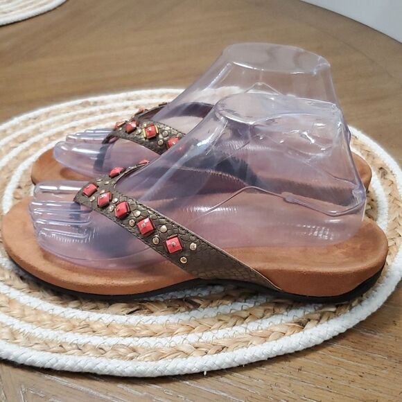 Vionic Floriana Women’s Bronze Embellished Sandals, size 7 - Picture 3 of 10